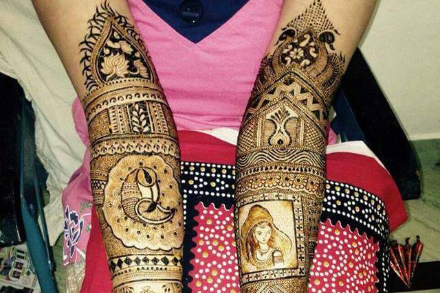 18 Mehndi Designs To Modernise The Traditional Paisley This Wedding Season  - Elle India