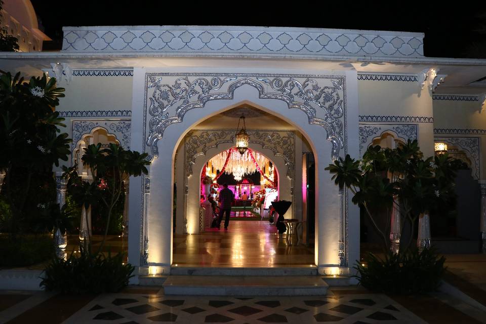 Leela Palace Decor