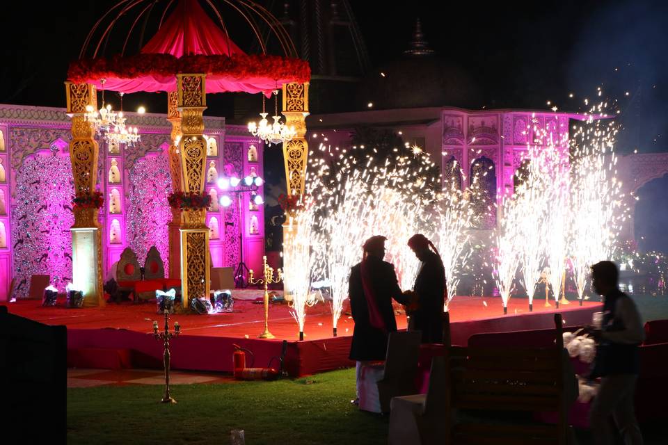 Leela Palace Decor