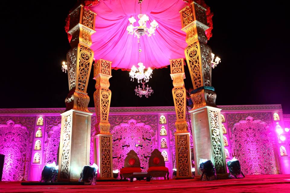 Leela Palace Decor