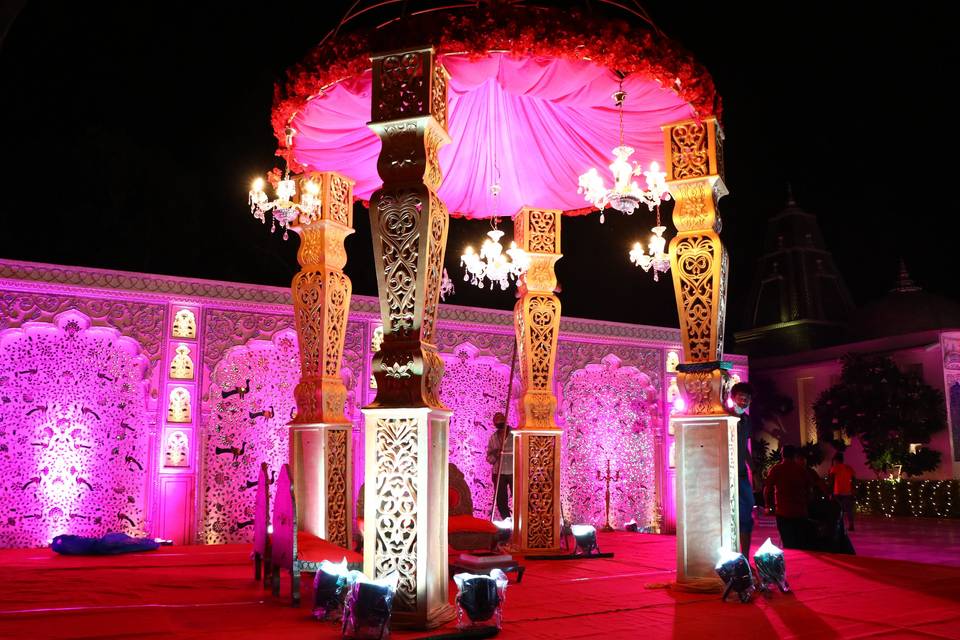 Leela Palace Decor