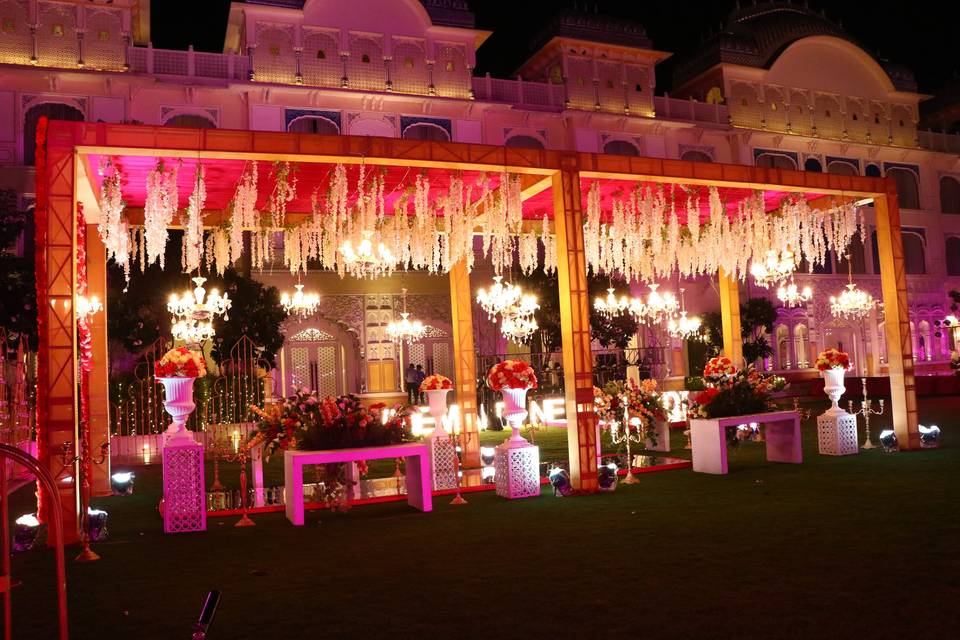 Leela Palace Decor