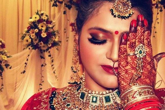 Bridal makeup