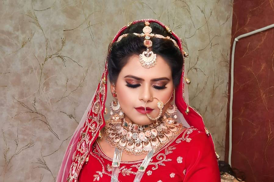 Bridal makeup