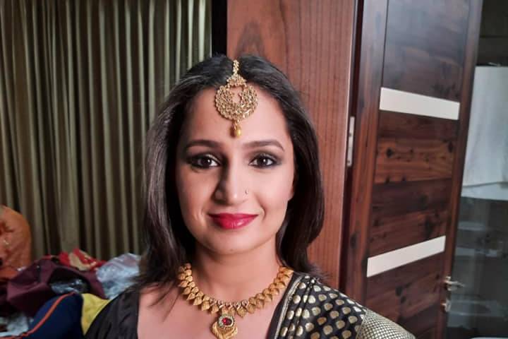 Jayanti Saini Make-Up Artist & Hair Stylist