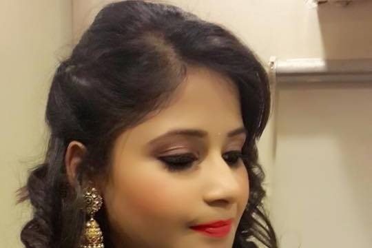 Shabri Pardiwala - Makeup Artist