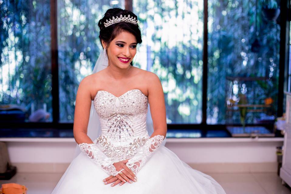 Shriraj Mukadam Makeup & Hair Artist