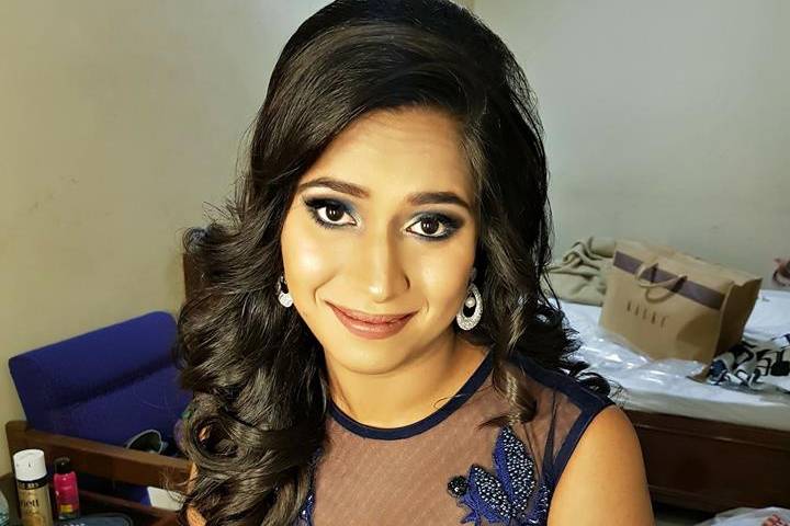 Shriraj Mukadam Makeup & Hair Artist