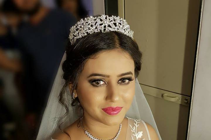 Shriraj Mukadam Makeup & Hair Artist