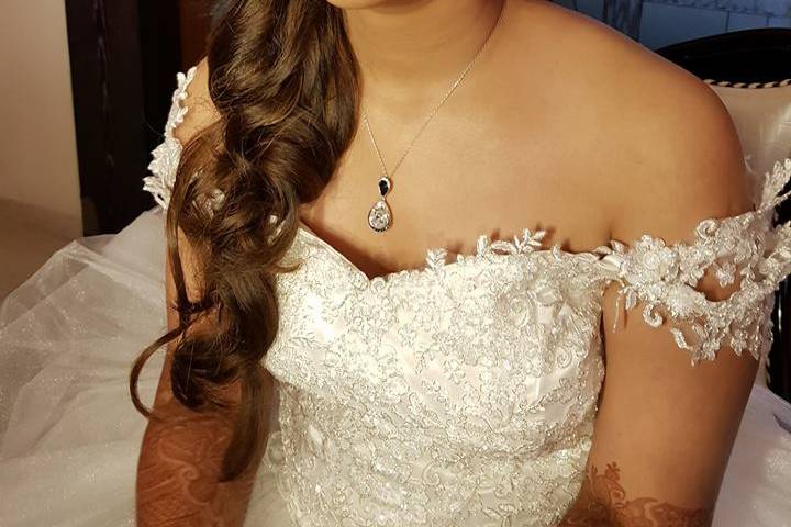 Shriraj Mukadam Makeup & Hair Artist