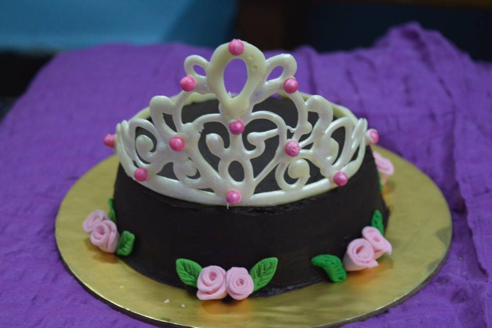 Tiara Cake