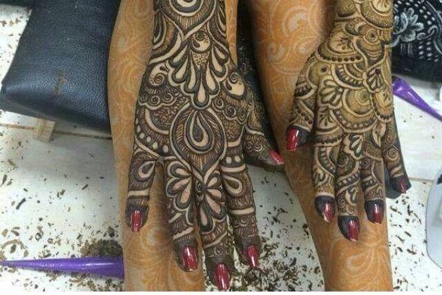 Amit Mehandi Wala, Kamla Nagar, Delhi, North Delhi | Mehndi Artist |  WeddingPlz