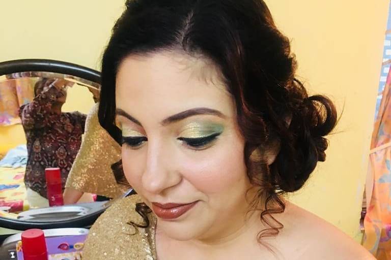 Party makeup