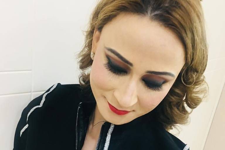 Party makeup