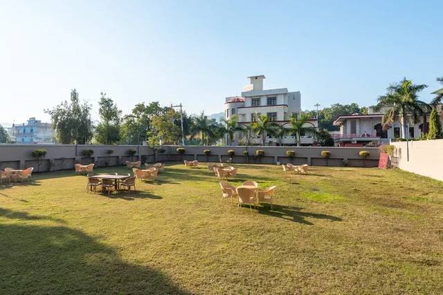 Lawn area