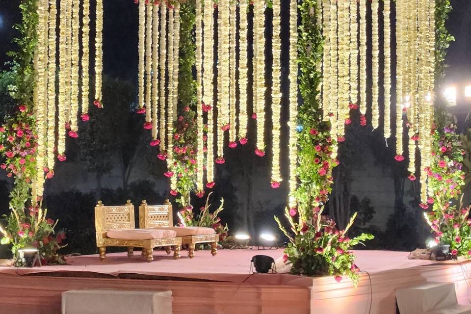 Floral Bedi mandap