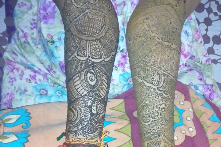 Barkha Professional Bridal Mehandi Artists