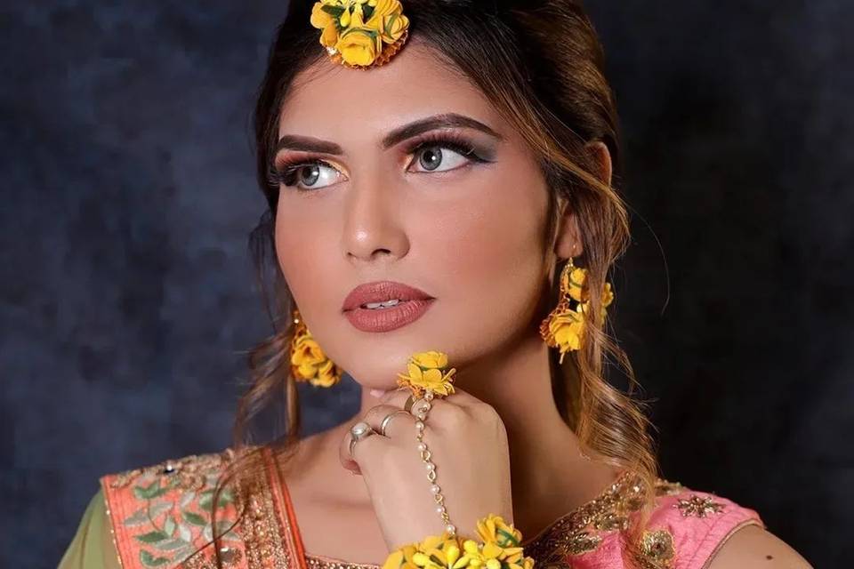 Colorful Haldi Makeup