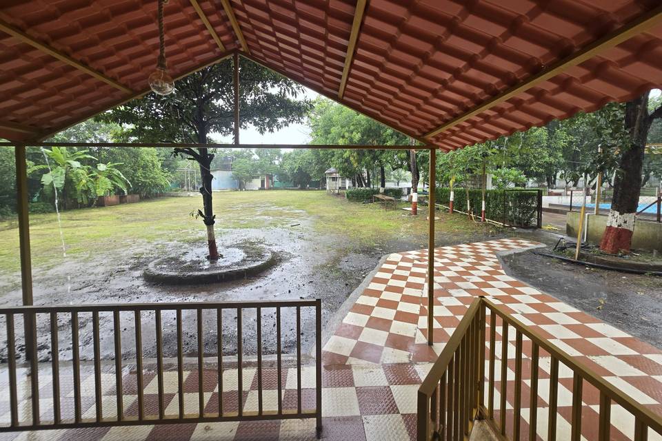 Lawn area