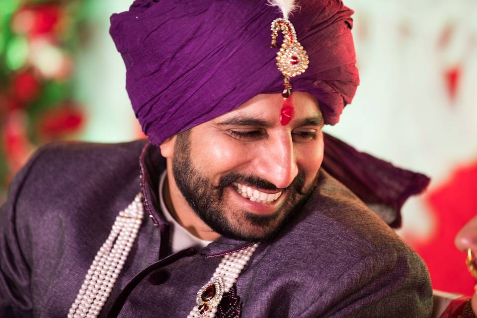 Groom candid