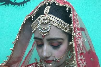 Mayuri Shahnaz Beauty Parlour