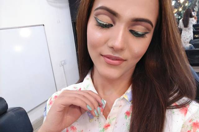 Party makeup