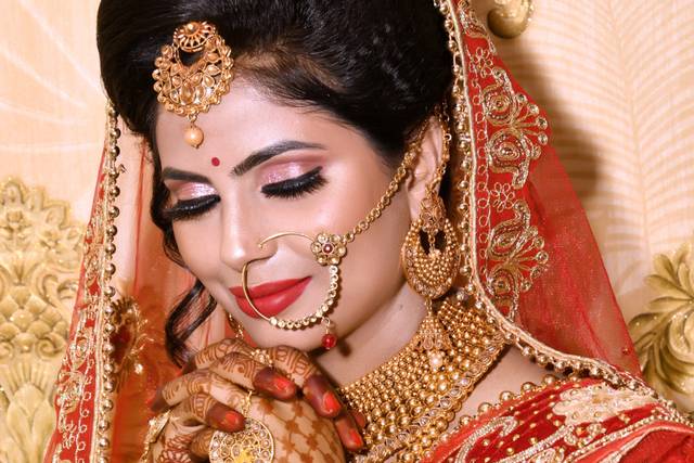 DIVINE MAKEUP & BEAUTY SALON