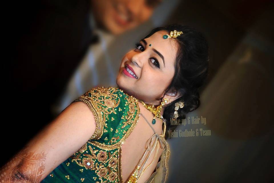 Nishi Godbole Professional Make up Artist