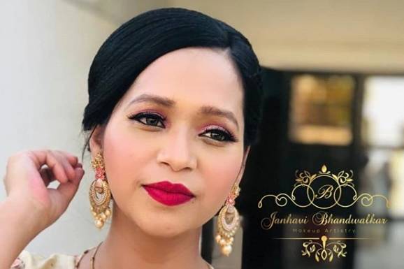 bridal makeup-makeup by jahnvi- Wedding makeup2h
