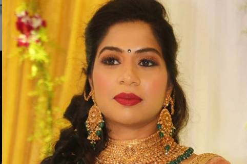bridal makeup-makeup by jahnvi- Wedding makeup7