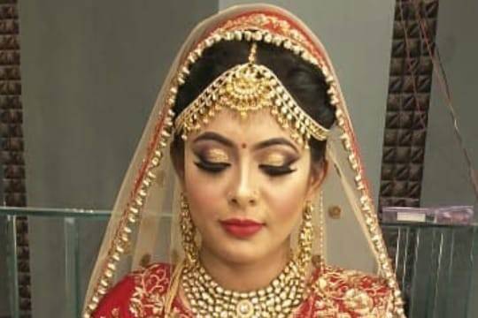 Bridal makeup