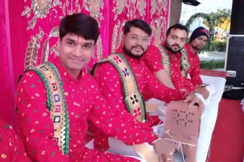 Vedic Gujarati Pandit Team