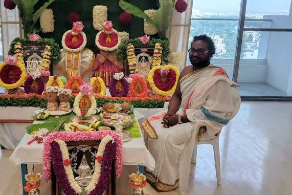 Tamil Panditji for puja