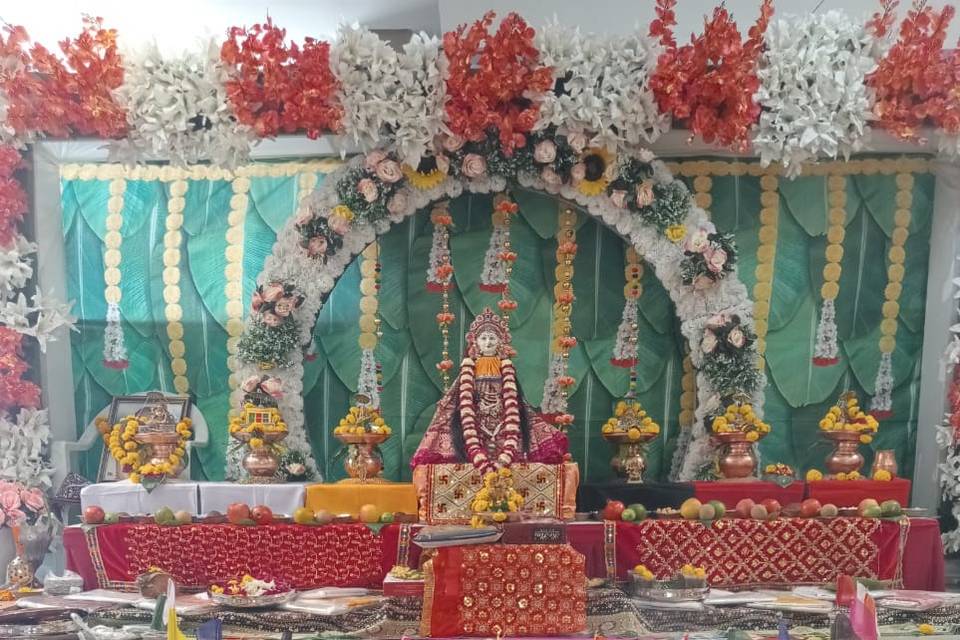 Sindhi Panditji for puja