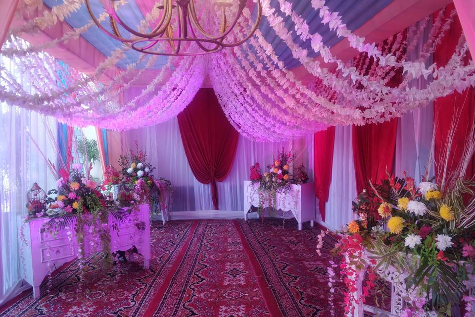 Entrance decor