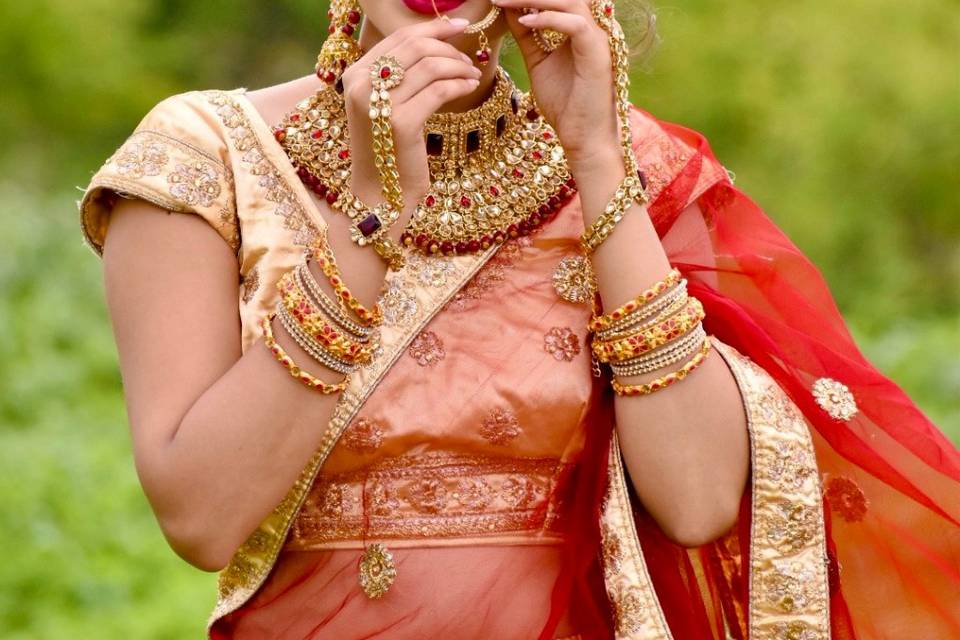 Anjali Bompilwar Makeup Artist