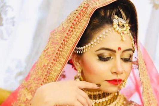 Bridal makeup