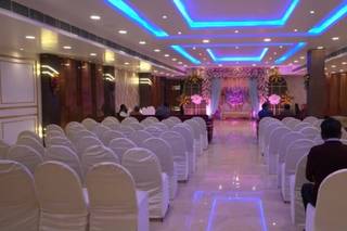 Mayna Hotel And Banquet