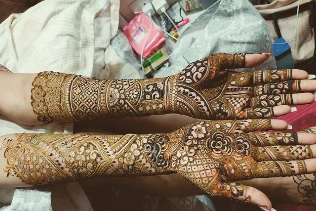 Mehandi Artist In Dehradun - Book Now For Bridal, Engagement