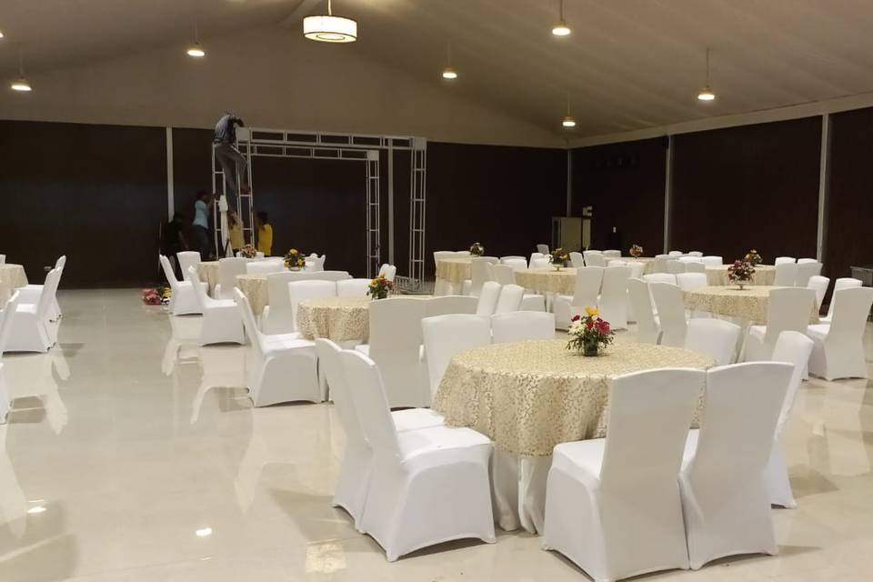 Banquet hall