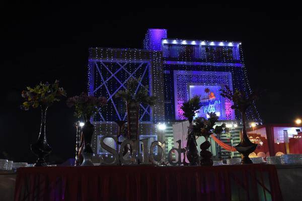 External decor