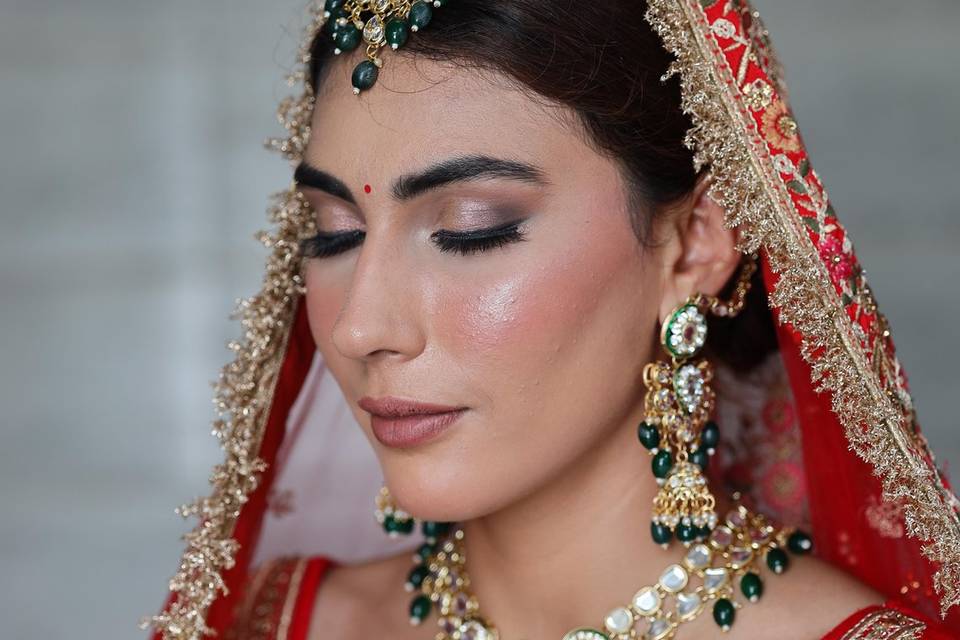 Bridal makeup