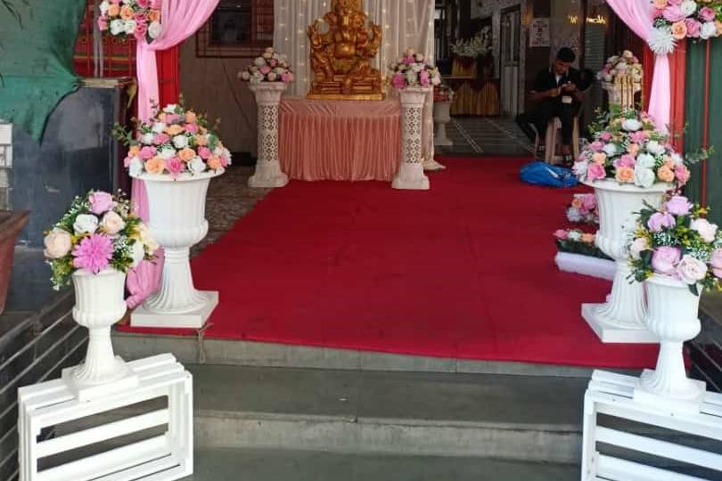 Entrance decor