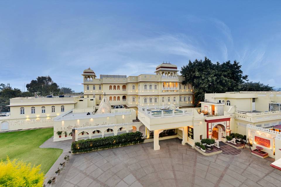 Jagjit Mahal & Pool