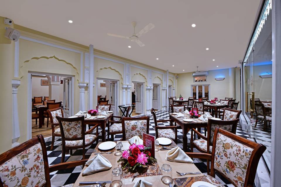 Restaurant Diwan Khana