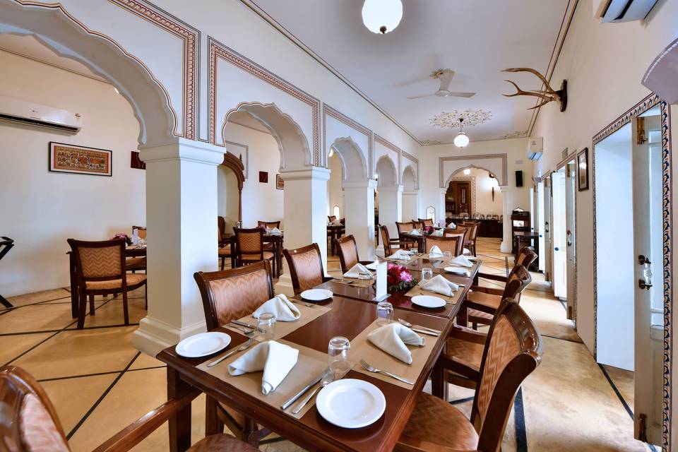 Restaurant Diwan Khana