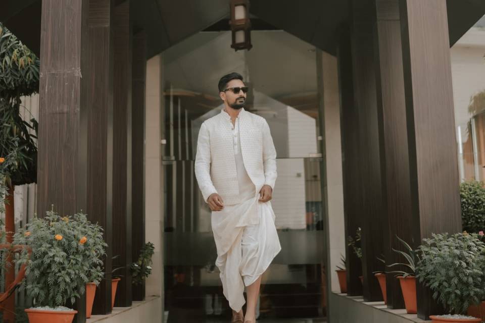 Groom