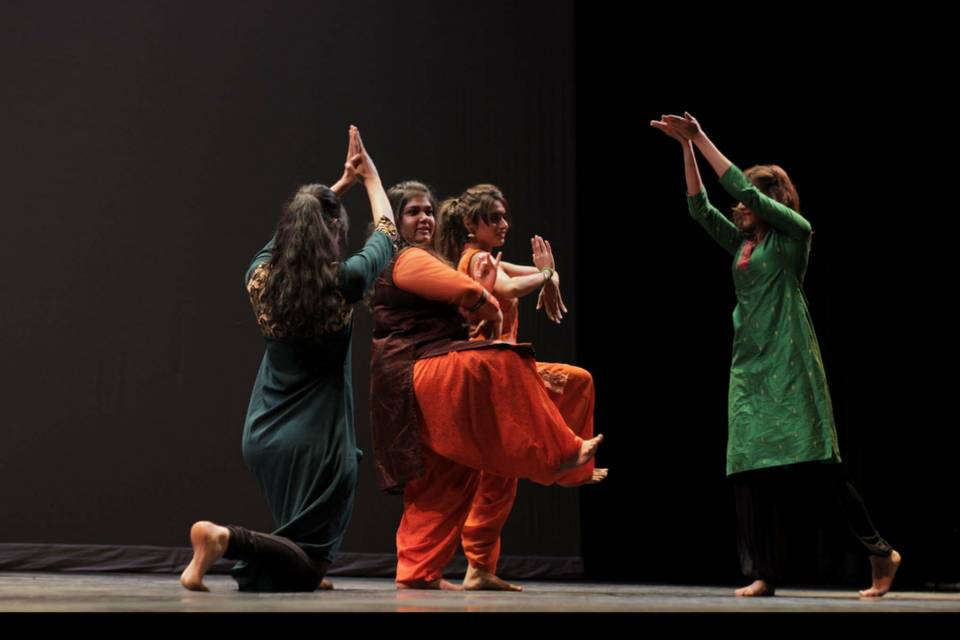 Happy Moves-Sangeet Dance Choreography