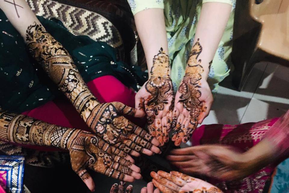 Mehandi artist