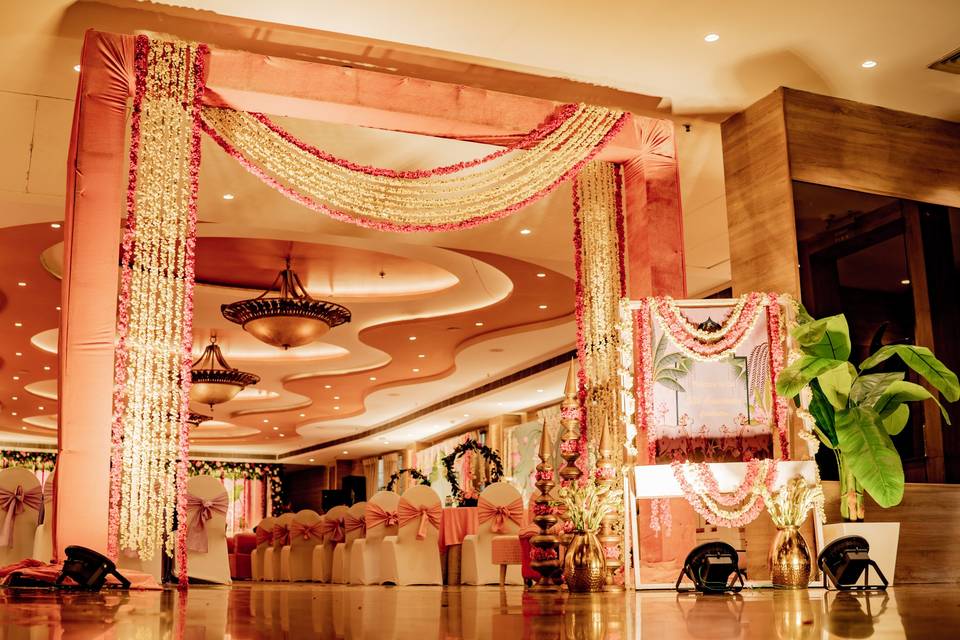Nidhivan Sarovar Portico portfolio